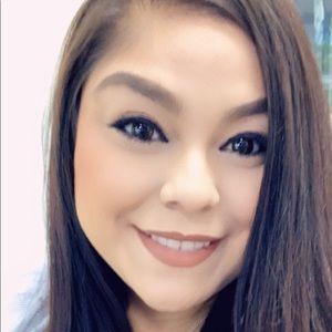 Meet your Posher, Vicki